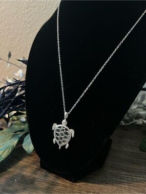 Silver Turtle abalone shell Pendant Necklace - Women's Jewelry handcrafted